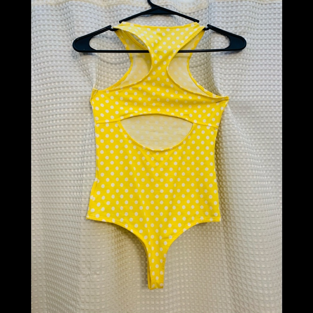 Guess XS bodysuit no tags but brand new - Picture 7 of 9